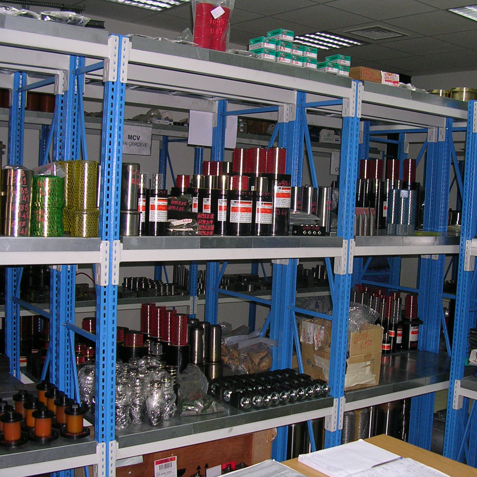 Geçmeli Orta Tip Raflama Sistemi - OTGR-3